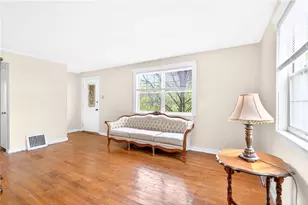 8675 Remington Dr, Pittsburgh, PA 15237 - Photo 5