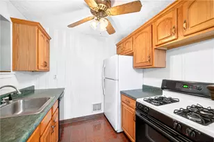 8675 Remington Dr, Pittsburgh, PA 15237 - Photo 9