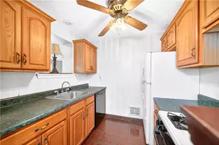 8675 Remington Dr, Pittsburgh, PA 15237 - Photo 11