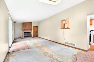 8675 Remington Dr, Pittsburgh, PA 15237 - Photo 15