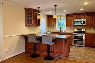 307 Garlow Dr, Pittsburgh, PA 15235 - Photo 9