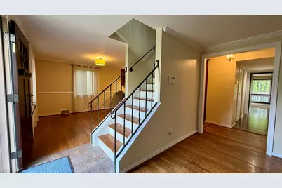307 Garlow Dr, Pittsburgh, PA 15235 - Photo 7