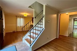 307 Garlow Dr, Pittsburgh, PA 15235 - Photo 7