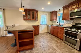 307 Garlow Dr, Pittsburgh, PA 15235 - Photo 11