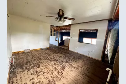 109 Pittsburgh Rd, Bentleyville, PA 15314 - Photo 15