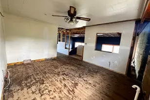 109 Pittsburgh Rd, Bentleyville, PA 15314 - Photo 15