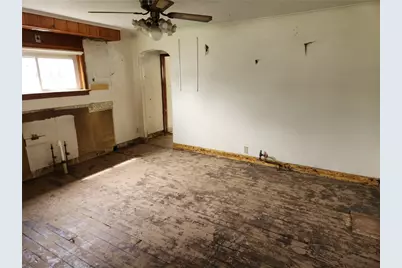 109 Pittsburgh Rd, Bentleyville, PA 15314 - Photo 7