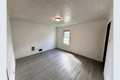 109 Pittsburgh Rd, Bentleyville, PA 15314 - Photo 11