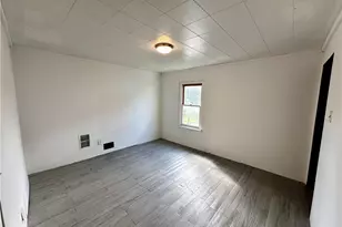 109 Pittsburgh Rd, Bentleyville, PA 15314 - Photo 11