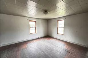 109 Pittsburgh Rd, Bentleyville, PA 15314 - Photo 17
