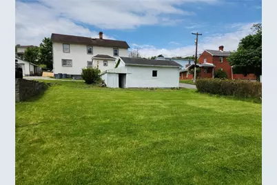 109 Pittsburgh Rd, Bentleyville, PA 15314 - Photo 5