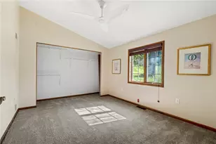 858 Bocktown Rd, Moon/Crescent Twp, PA 15046 - Photo 17