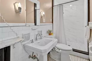121 Vernon Dr, Pittsburgh, PA 15228 - Photo 19
