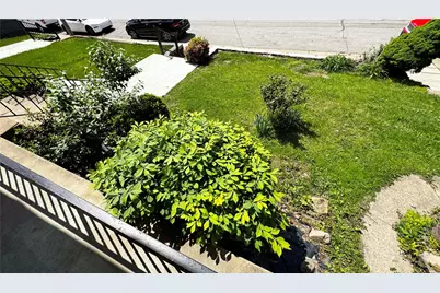 836 Farragut St, Pittsburgh, PA 15206 - Photo 3