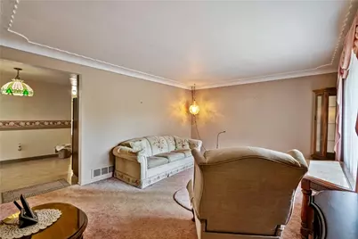 2811 Bowman Ave, McKeesport, PA 15132 - Photo 5