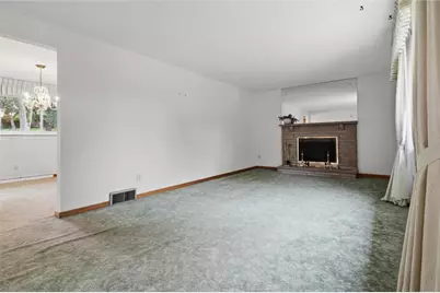 4960 Flamingo Dr, Pittsburgh, PA 15236 - Photo 5
