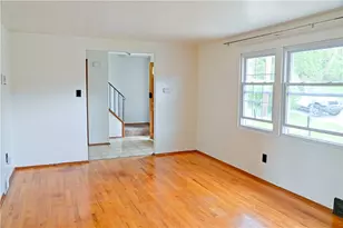 104 McAlister Dr, Pittsburgh, PA 15235 - Photo 9