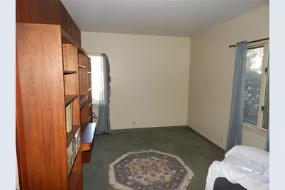 221 Sunset Drive, Wilkins Township, PA 15235 - Photo 15