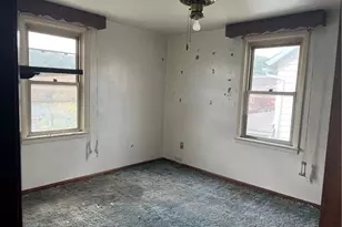 309 Crescent Ave, Ellwood City, PA 16117 - Photo 9