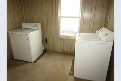 48 Locust St, Ellsworth Boro, PA 15331 - Photo 17