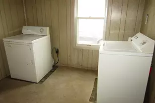 48 Locust St, Ellsworth Boro, PA 15331 - Photo 17