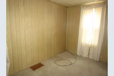 48 Locust St, Ellsworth Boro, PA 15331 - Photo 11