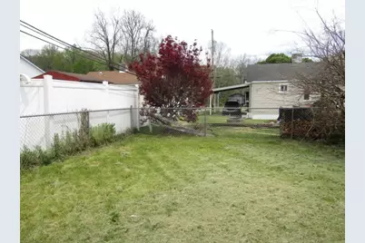 48 Locust St, Ellsworth Boro, PA 15331 - Photo 5
