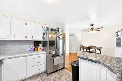417 Peters Dr, Pittsburgh, PA 15116 - Photo 21