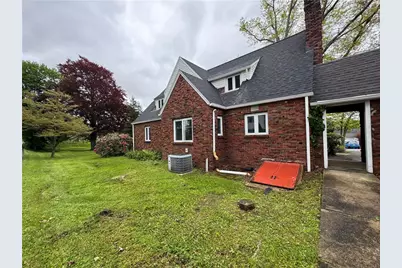 106 Milheim Dr, Center Township, PA 16001 - Photo 9