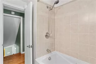 1049 Windermere Dr, Pittsburgh, PA 15218 - Photo 27