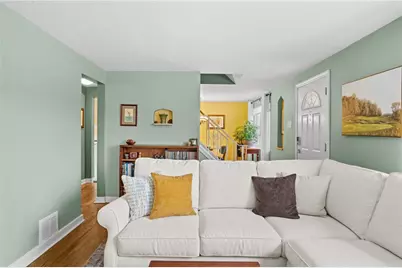 1049 Windermere Dr., Pittsburgh, PA 15218 - Photo 5