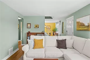 1049 Windermere Dr, Pittsburgh, PA 15218 - Photo 5