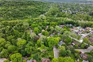 1049 Windermere Dr, Pittsburgh, PA 15218 - Photo 37