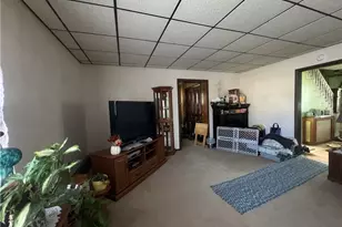 346 Sunshine Ave, Central City Borough, PA 15926 - Photo 9