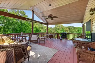 6424 Churchill Rd, Bethel Park, PA 15102 - Photo 39