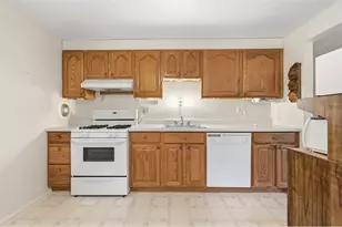 487 Tivoli Rd, Pittsburgh, PA 15239 - Photo 13