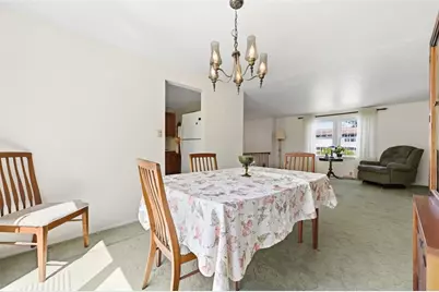 487 Tivoli Rd, Pittsburgh, PA 15239 - Photo 9