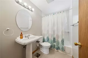 221 Clay Dr, Pittsburgh, PA 15235 - Photo 19