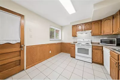 221 Clay Dr, Pittsburgh, PA 15235 - Photo 9