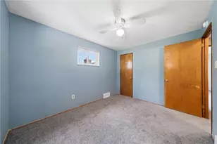 221 Clay Dr, Pittsburgh, PA 15235 - Photo 15