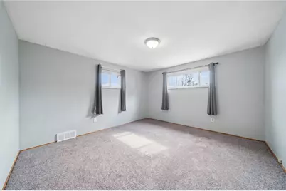 221 Clay Dr, Pittsburgh, PA 15235 - Photo 11