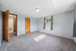 221 Clay Dr, Pittsburgh, PA 15235 - Photo 13