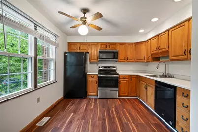 1004 River Oaks Dr, Pittsburgh, PA 15215 - Photo 5