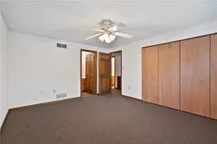1004 River Oaks Dr, Pittsburgh, PA 15215 - Photo 17