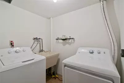 1004 River Oaks Dr, Pittsburgh, PA 15215 - Photo 29
