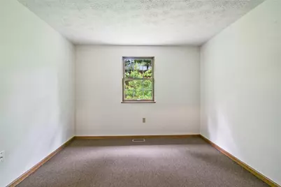 1004 River Oaks Dr, Pittsburgh, PA 15215 - Photo 21