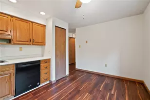 1004 River Oaks Dr, Pittsburgh, PA 15215 - Photo 7