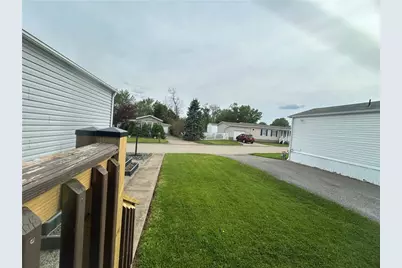 28 Hilltop Dr, Union Township, PA 15332 - Photo 7