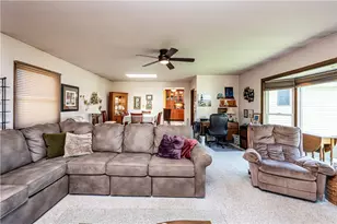 2037 Ridge Rd, Penn Twp, PA 15644 - Photo 11