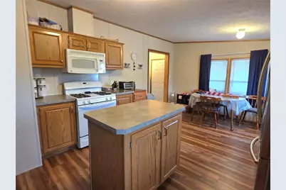 332 Maruca Dr, Mt Pleasant Boro, PA 15666 - Photo 13